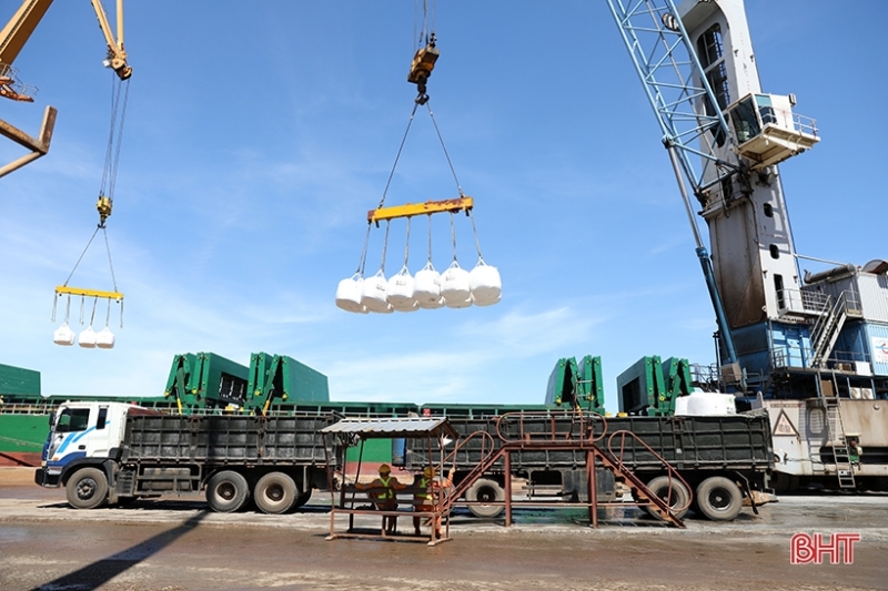 Doanh nghiệp ở Hà Tĩnh thưởng tết cao nhất 50 triệu đồng