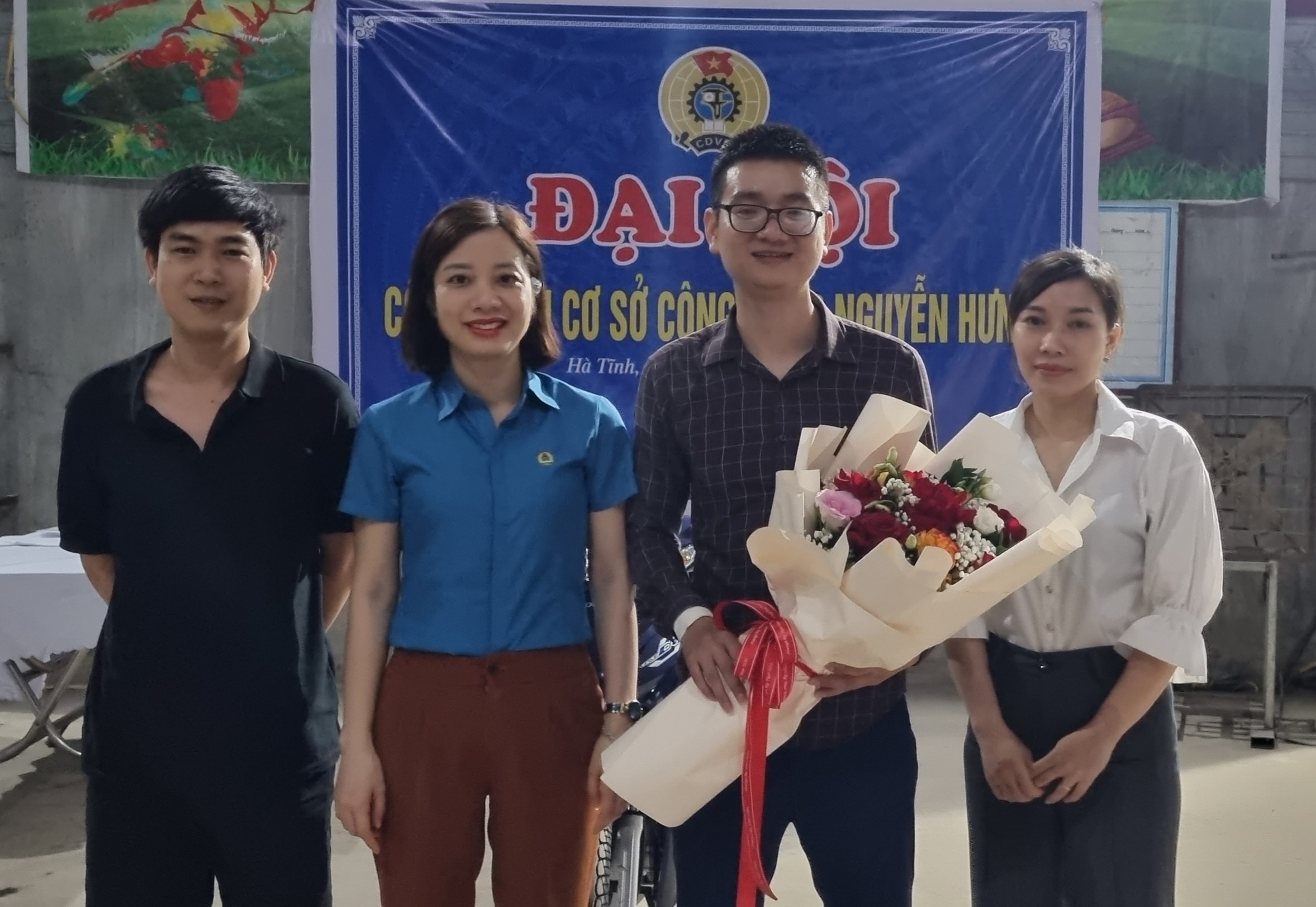 CĐCS Công ty Nguyễn Hưng: Đại hội lần thứ III, nhiệm kỳ 2023 - 2028 và trao hỗ trợ xe máy cho đoàn viên có hoàn cảnh khó khăn