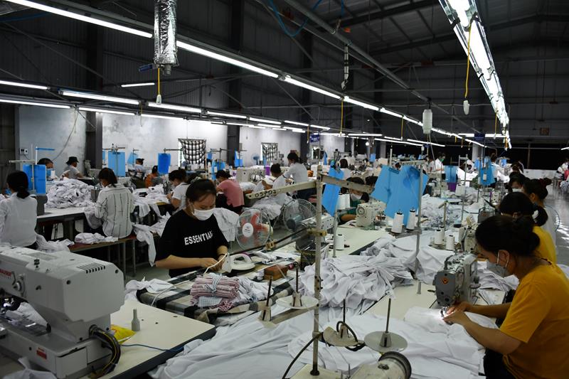 Xí nghiệp May 10 Hà Tĩnh tuyển dụng 1.000 lao động