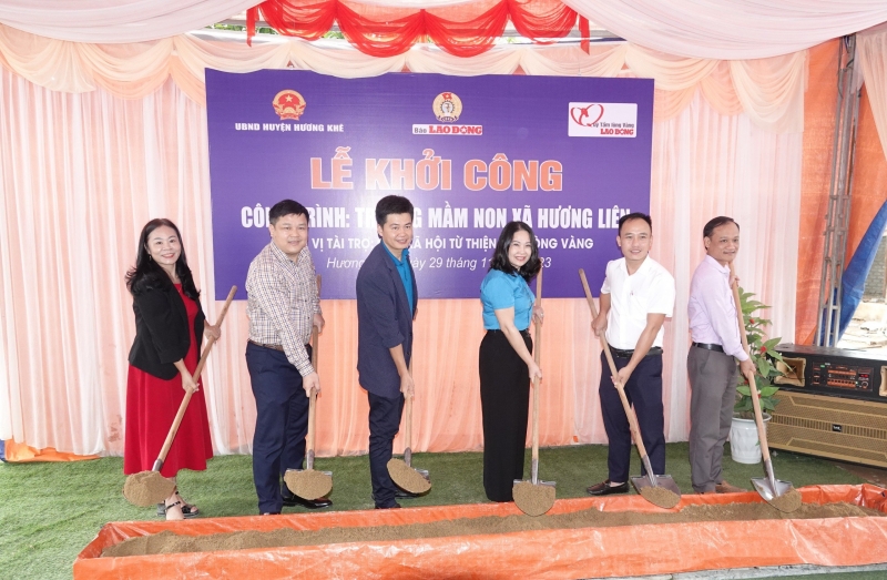 Khởi công xây nhà học 2 tầng tại Trường Mầm non xã Hương Liên