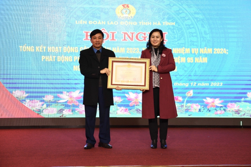 Công đoàn Hà Tĩnh ghi dấu ấn đậm nét và đạt nhiều kết quả nổi bật, quan trọng trong năm 2023