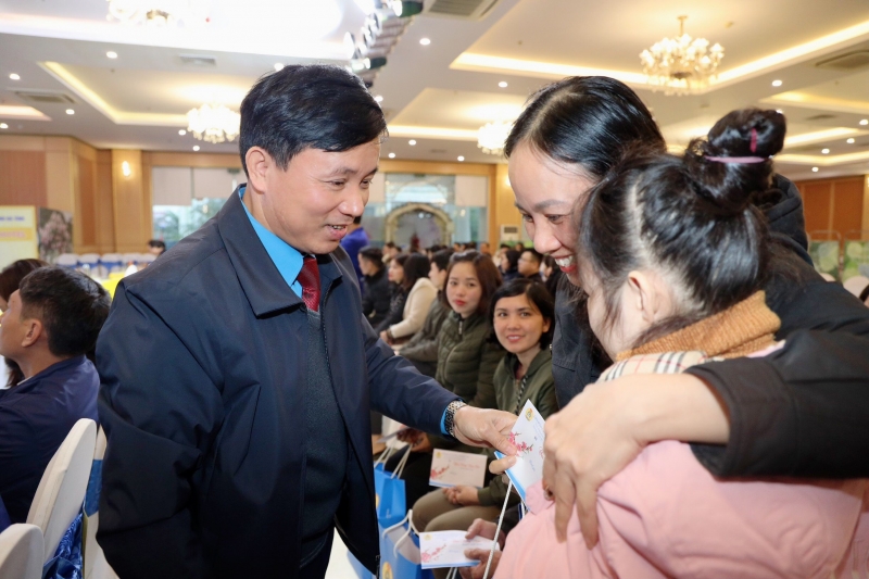 Đoàn viên, người lao động Công đoàn Viên chức tỉnh vui “Tết sum vầy – Xuân chia sẻ”