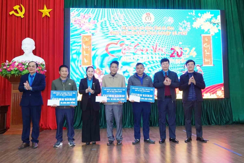 Công đoàn ngành Nông nghiệp và PTNT: Tổ chức Tết sum vầy đầm ấm, vui vẻ cho đoàn viên, người lao động