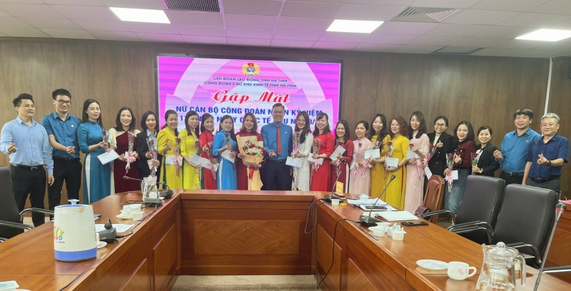 Công đoàn Khu kinh tế tỉnh Hà Tĩnh: Tổ chức chương trình gặp mặt tọa đàm  chào mừng ngày Quốc tế phụ nữ 8/3 