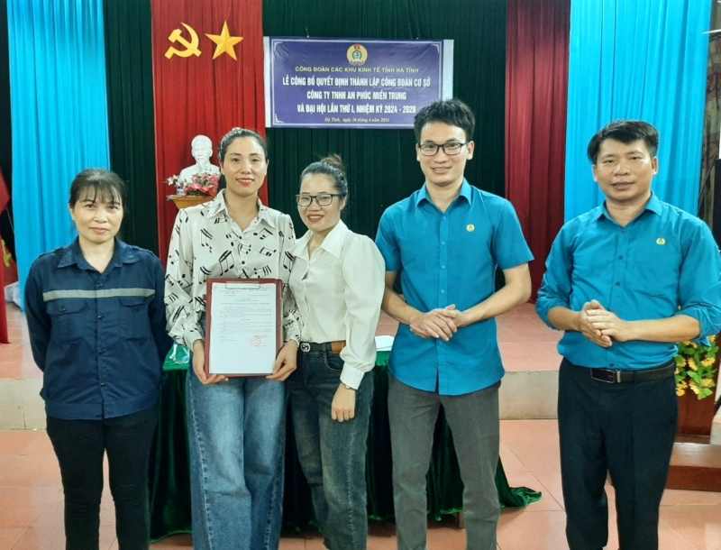 Công đoàn các Khu kinh tế tỉnh Hà Tĩnh: Công bố quyết định thành lập CĐCS Công ty TNHH An Phúc Miền  Trung