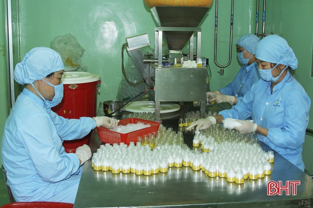 Nữ công nhân Hà Tĩnh kỹ thuật cao, tay nghề giỏi